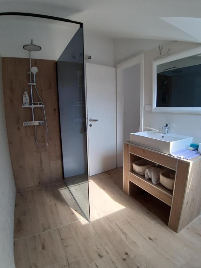 Sea View Later Apartment Rijeka Luaran gambar